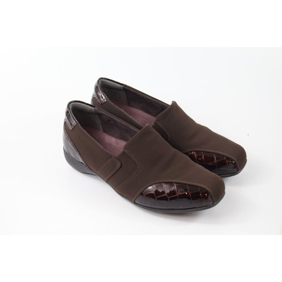 Clarks Women's Size 6 Brown Croc Print Suede Stretch Loafers Shoes 66416 - Picture 2 of 6